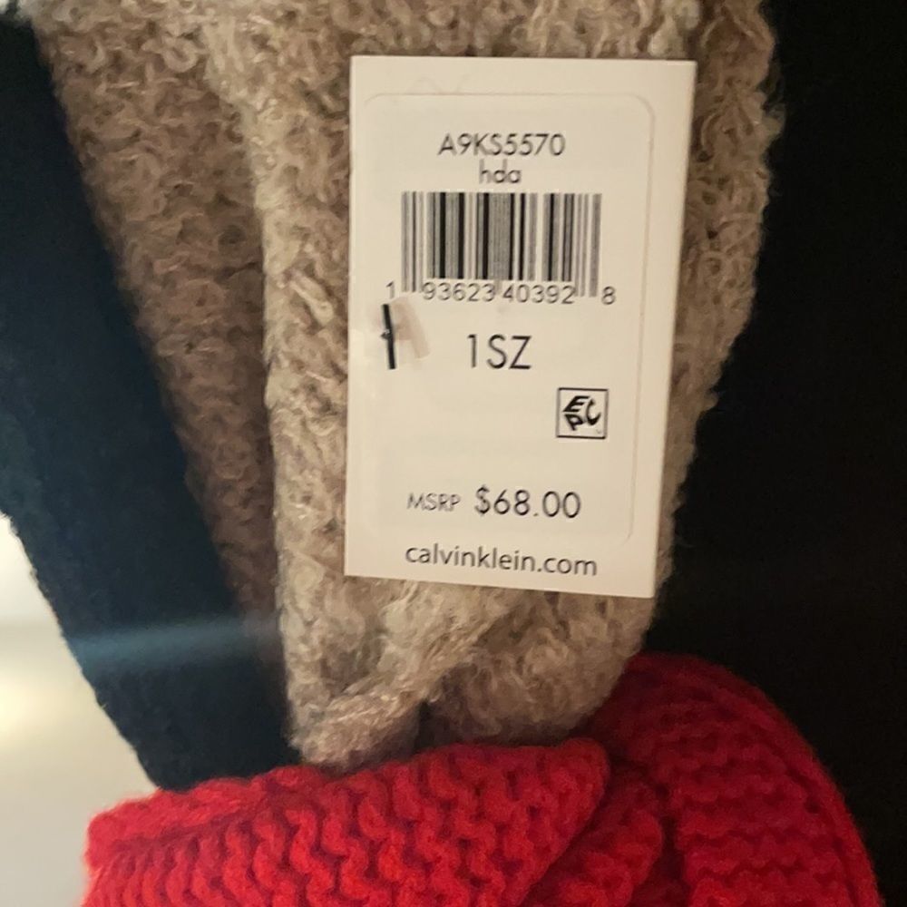 🍑 Calvin Klein Scarf - Picture 2 of 3